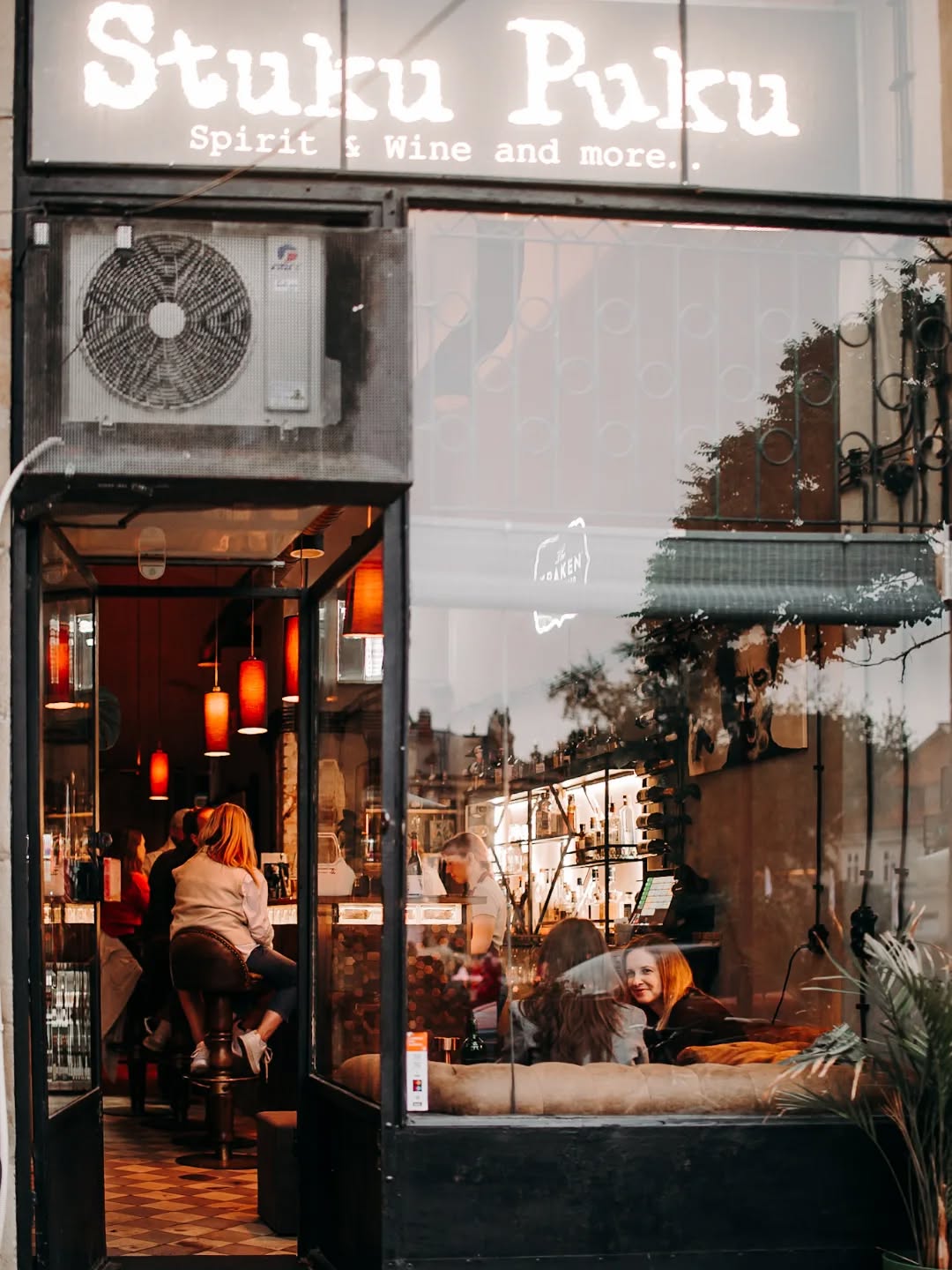Stuku Puku storefront